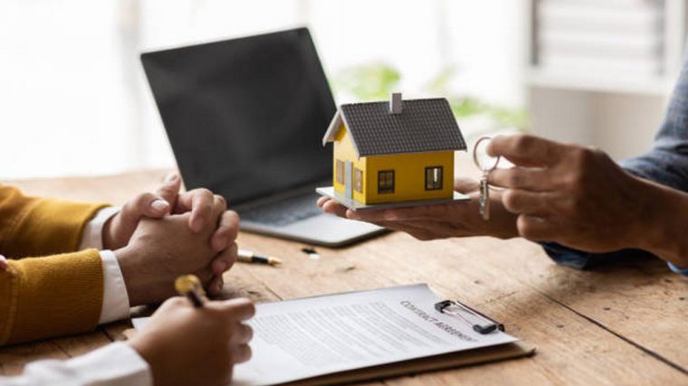 Comprendre la vente en viager avec locataire